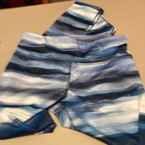 Old Navy Active leggings. Size XS